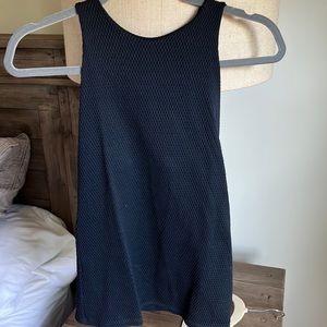 Onzie S/M black tank